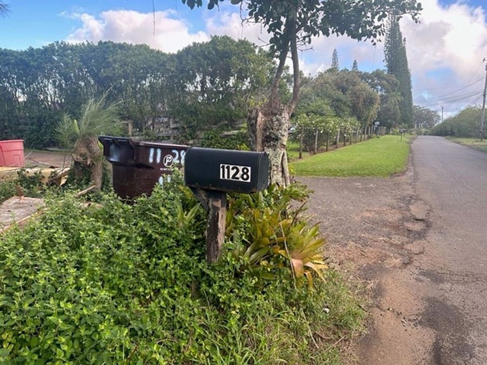 2nd image of 1128 E Kuiaha Rd
