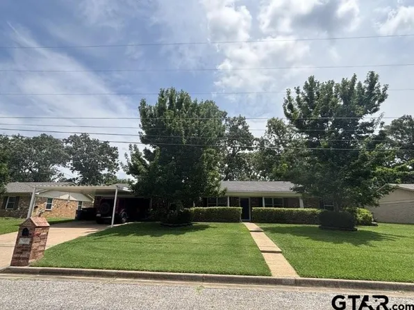 3010 Cook Ln, Longview, TX 75604