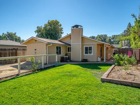 22263 I St #A, Santa Margarita, CA 93453