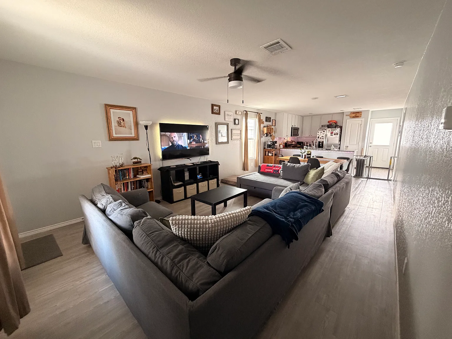 2 bed, 1032 sqft, $1,500 — Photo 3