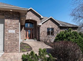 3121 Castleton Xing, Sun Prairie, WI 53590
