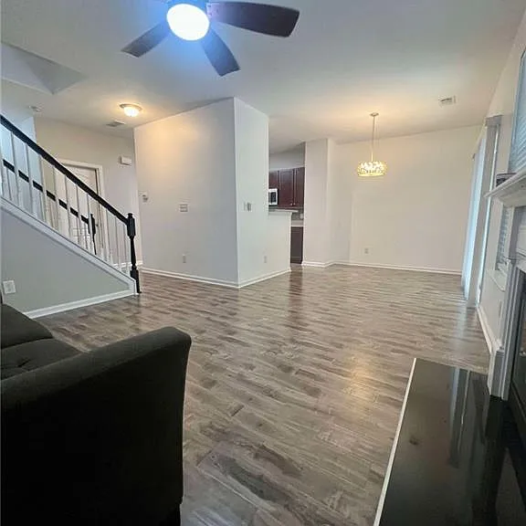 3232 Brockenhurst Dr — Photo 14