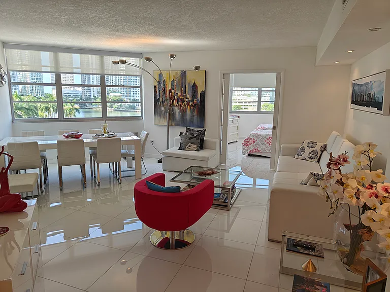 801 Brickell Bay Dr #671 — Photo 12
