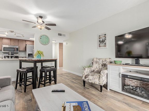 5th image of 3033 E DEVONSHIRE Avenue #3029
