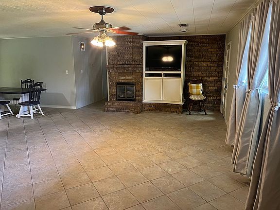 4th image of 6010 Jack Ave