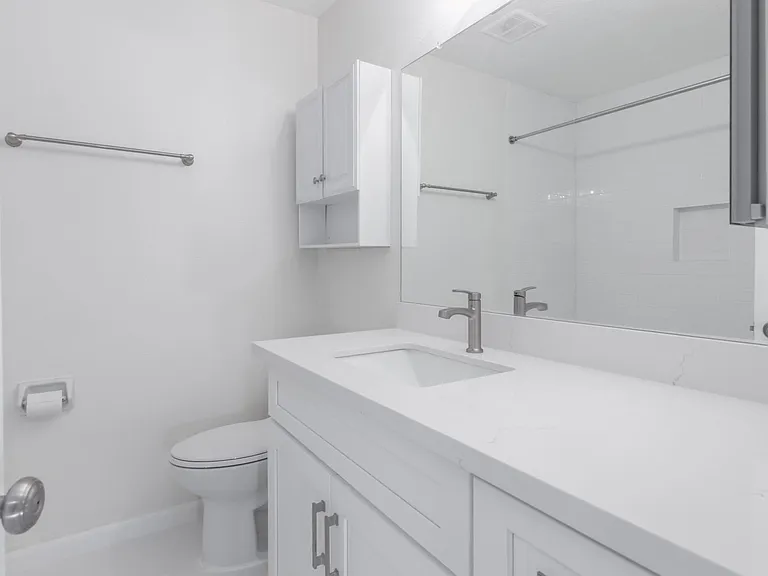1007 Cedar St — Photo 12