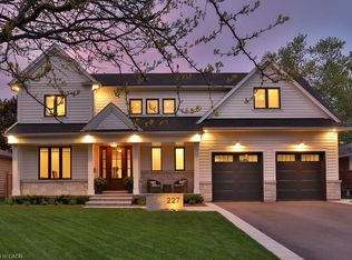 227 Tuck Dr, Burlington, ON L7L2P9