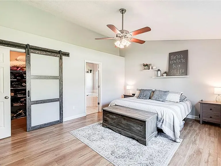 6265 Saddletree Dr — Photo 6