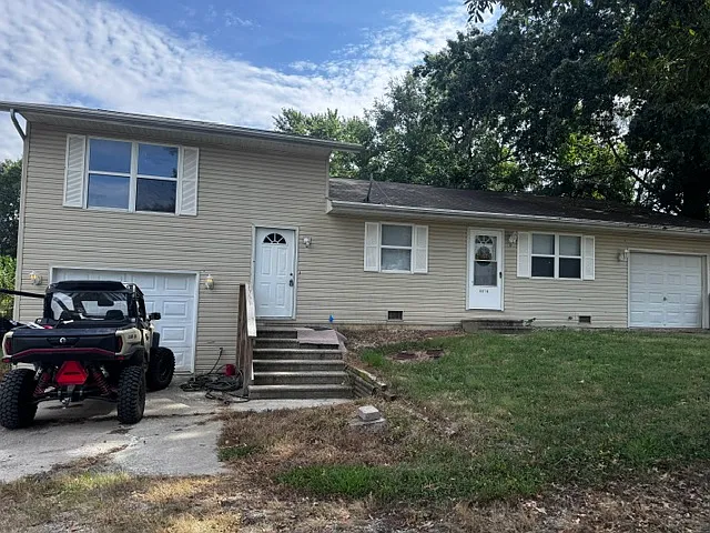 607 Hooker St — Photo 2