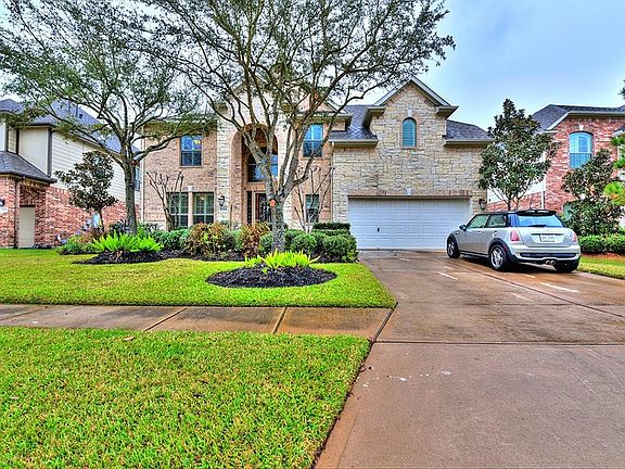 2nd image of 27322 Royal Canyon Ln