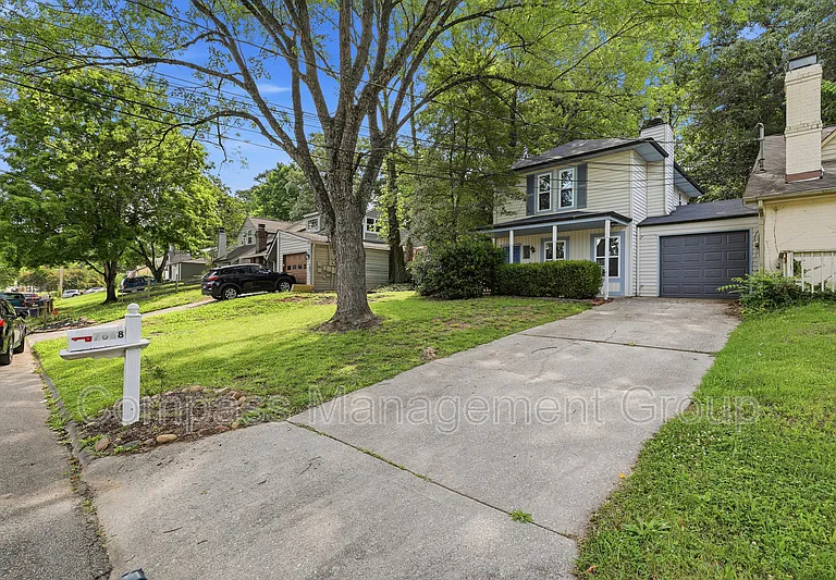 7668 Chatham Cir — Photo 2