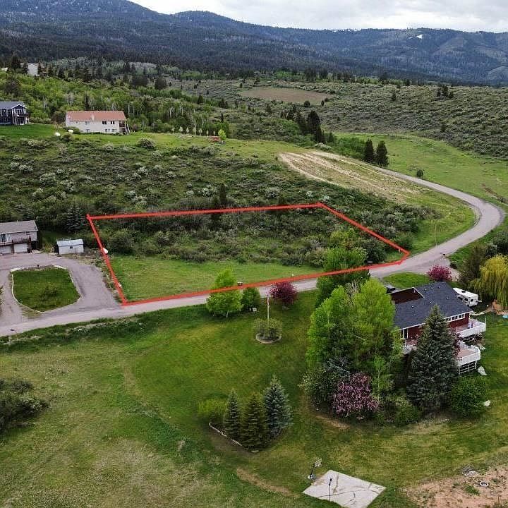 1st image of 105 Creek Rd #1