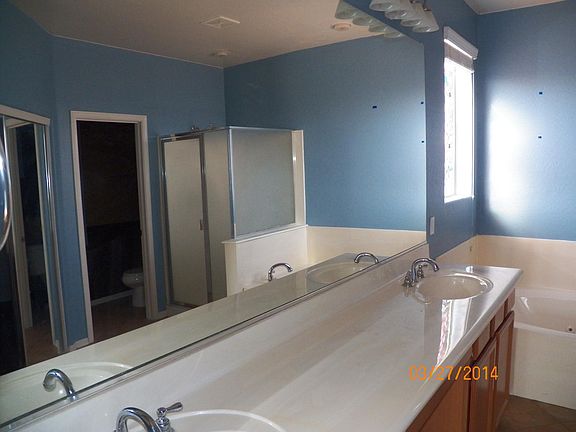 5th image of 15051 W Edgemont Ave