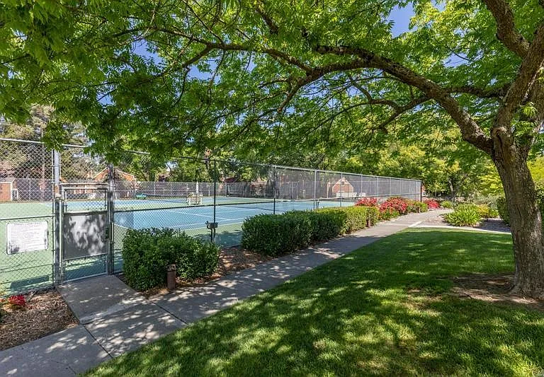 3004 Lago Vista Way — Photo 23