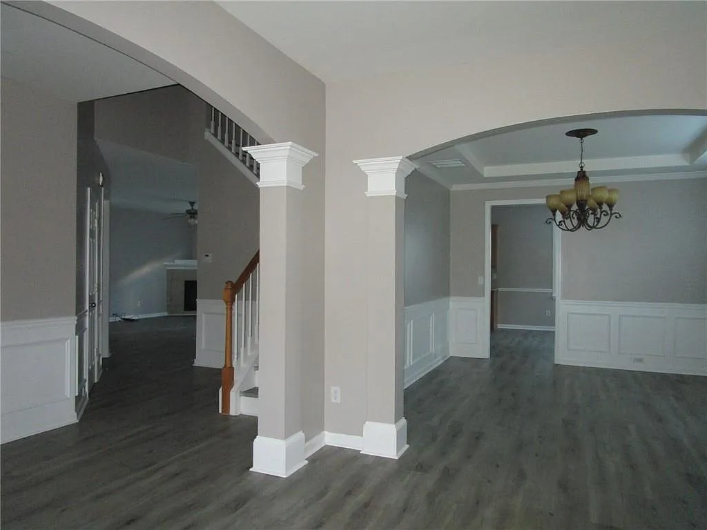 4 bed, 2.5 bath, 3168 sqft, $2,450 — Photo 4
