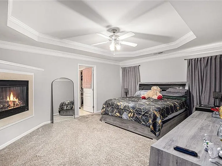 615 Hemlock Ct — Photo 22