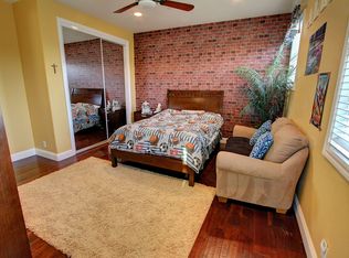 1517 Mawae Pl, Honolulu, HI 96817