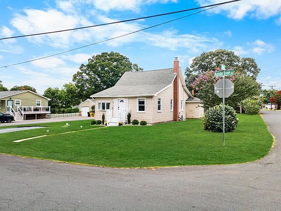3rd image of 7800 Appletree Rd