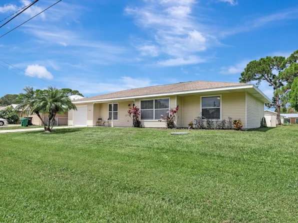 2573 SE Mariposa Avenue, Port St Lucie, FL 34952