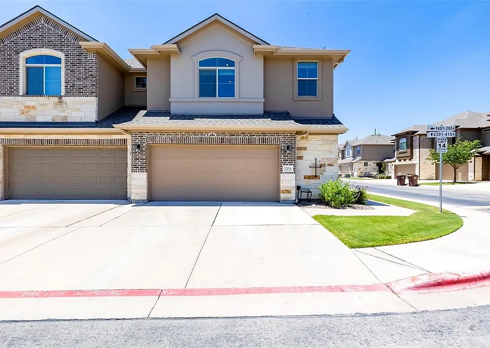 2880 Donnell Dr #1704