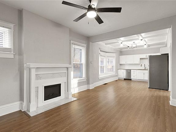 4th image of 2961 Lockridge Ave