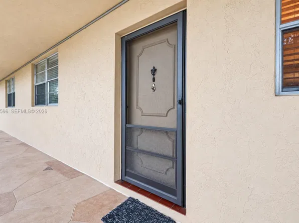 3900 NW 76th Ave APT 111, Fort Lauderdale, FL 33351