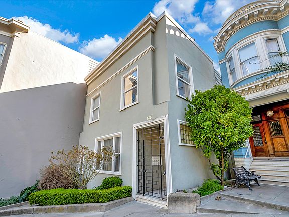 2nd image of 135 Buena Vista Ave E #3-1