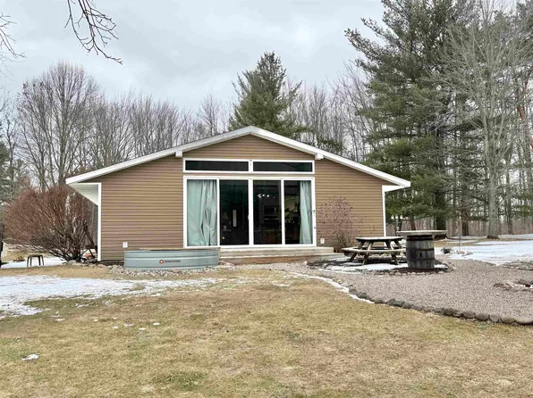 3489 Bay Arenac Line Rd, Pinconning, MI 48650
