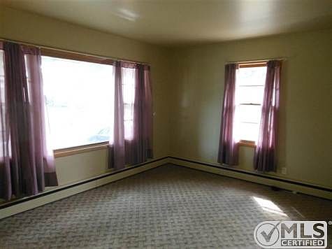 2nd image of 5 Milwaukee Avenue Ct