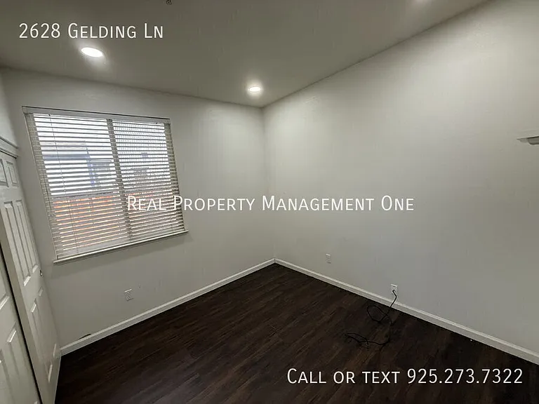 2628 Gelding Ln — Photo 16