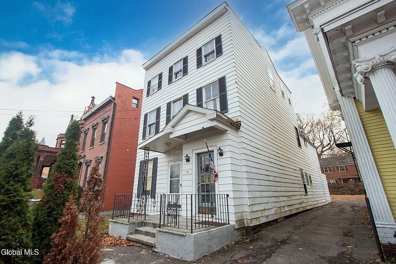 2nd image of 714 Union Street