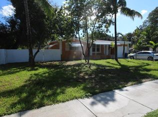 1120 NW 151st St, Miami, FL 33169