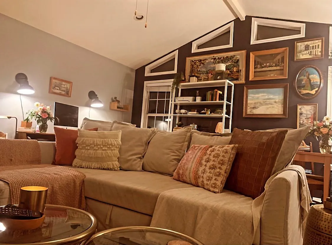 1 bed, 1100 sqft, $2,100 — Photo 2