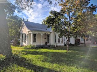 461 S Chestnut St, Olathe, KS 66061