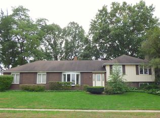 1616 Provincial Dr, South Bend, IN 46614