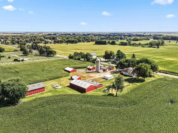 W346 County Road P, Randolph, WI 53956