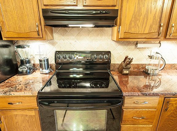 5th image of 11005 S 84th Ave APT 3b