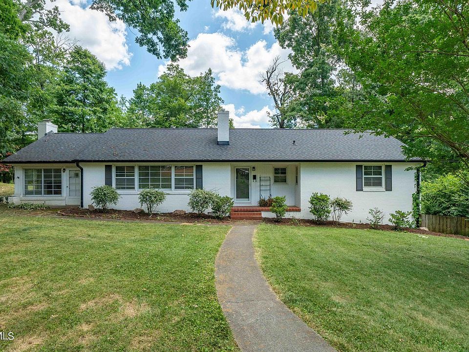 1st image of 109 Oak Ln