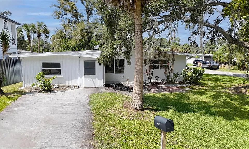 5039 Avery Rd