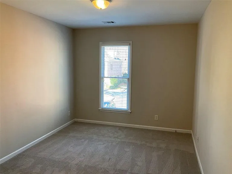6193 Spalding Dr — Photo 31
