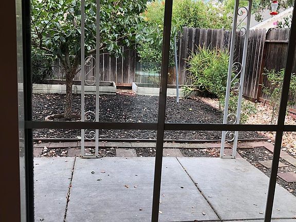 3rd image of 806 Santa Monica Ct