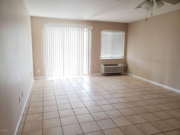 4th image of 301 Lullwater Dr Unit 285