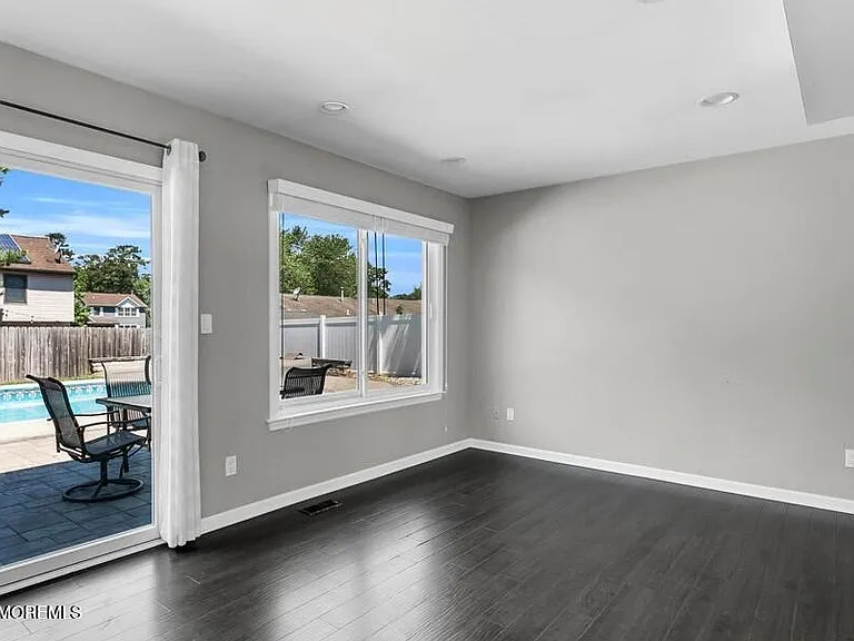 960 Green Hill Blvd — Photo 34