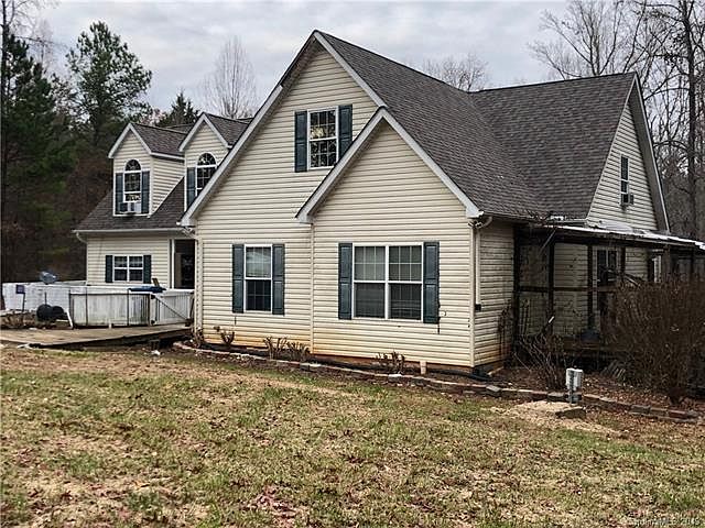 1st image of 150 Castle Ct #0
