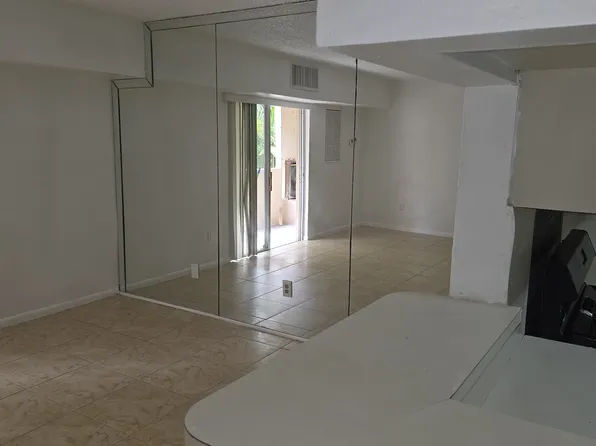 2201 Brickell Ave, Miami, FL
