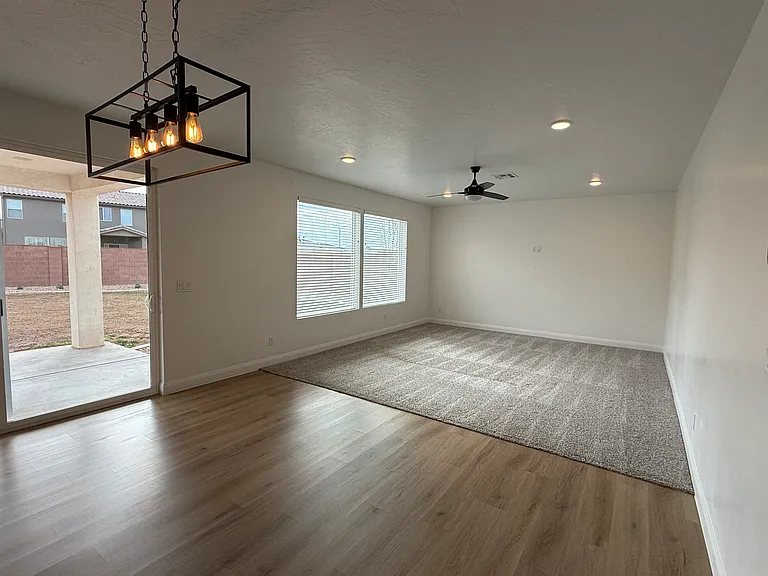 1186 Marlowe Way — Photo 12