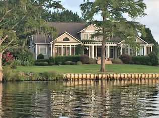 610 Goose Creek Rd, New Bern, NC 28562