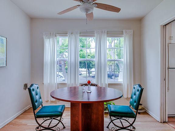 4th image of 3488 Ashwood Ave