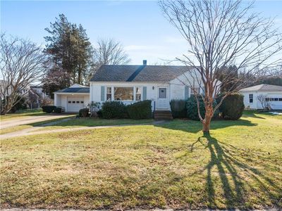 64 Harrison Ave, Newport, RI, 02840