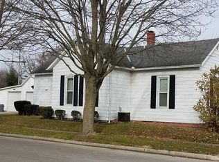 611 S Ohio St, Wapakoneta, OH 45895